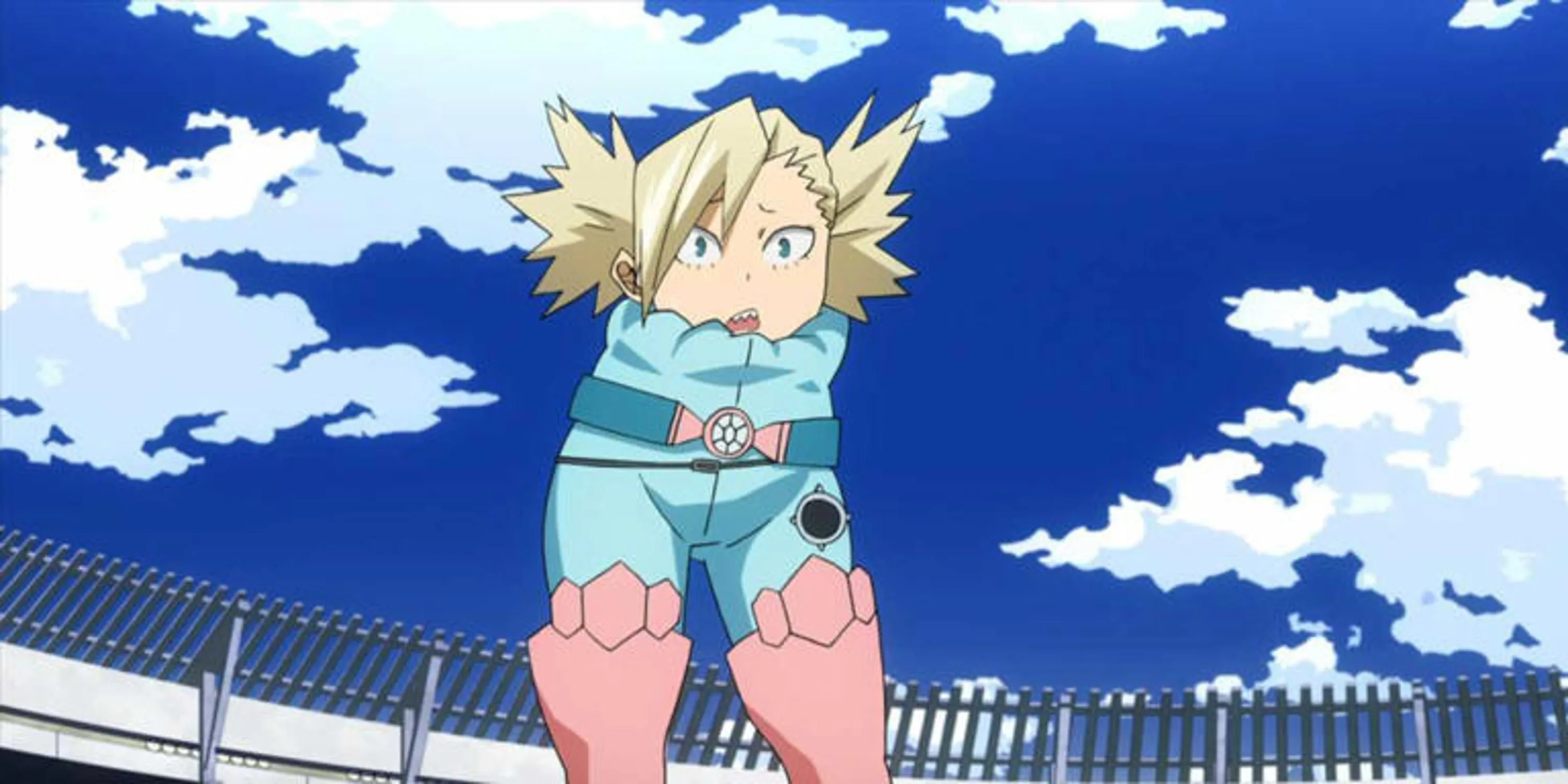 Nhân vật Tatami Nakagame từ My Hero Academia sử dụng Quirk Thu Gọn
