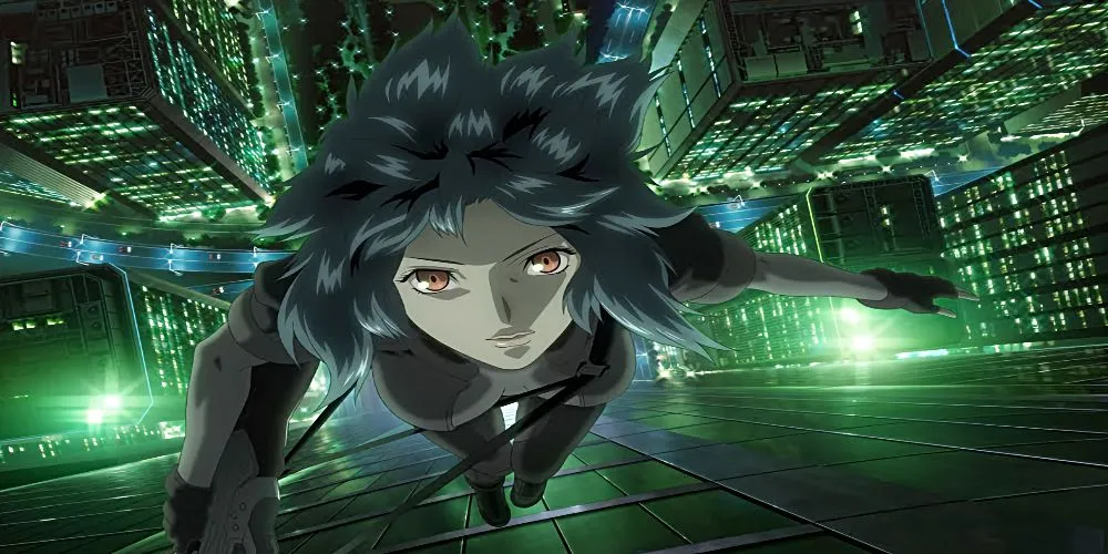 Thiếu tá Motoko Kusanagi trong Ghost in the Shell với ánh mắt sắc bén